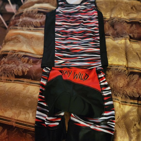 Bike Riders Outfit - Picture 3 of 3